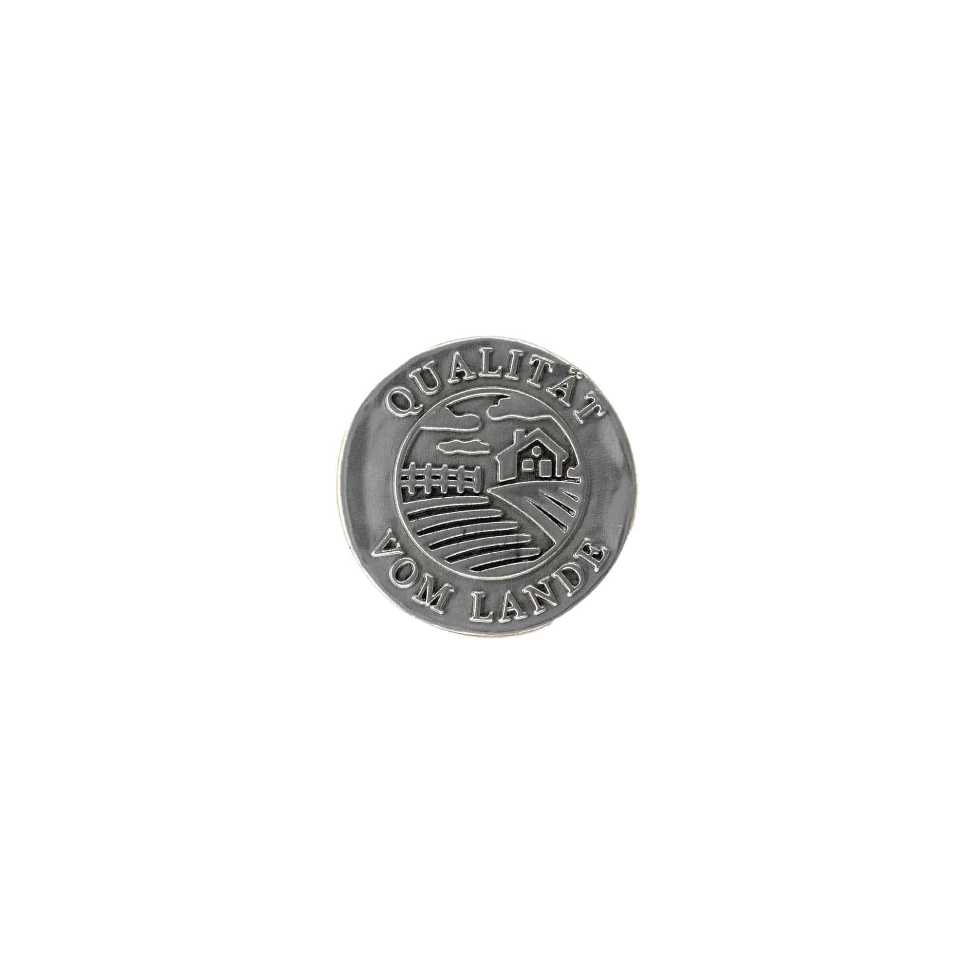 Tinnetikett "Kvalitet fra landet", rund, metall, sølv Tinnetikett "Kvalitet fra landet", rund, metall, sølv