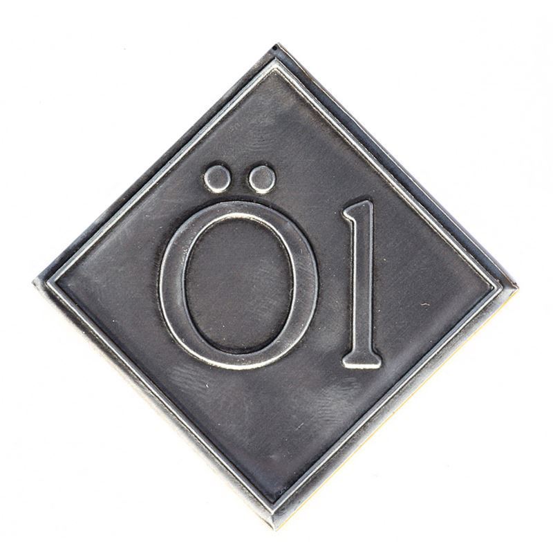 Tinnetikett "olje", kvadratisk, metall, sølv